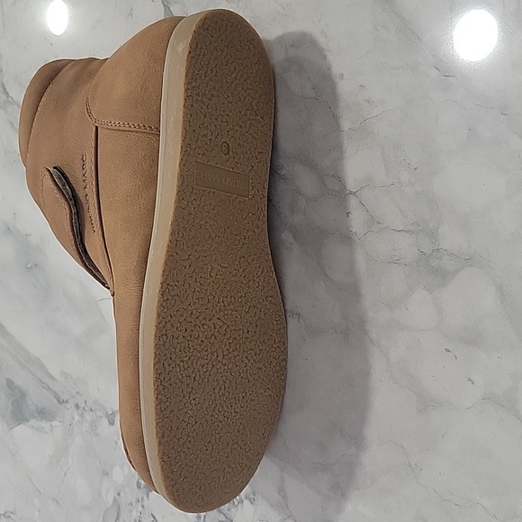 Kids Insulated Winter Boot - Picture 8 of 11